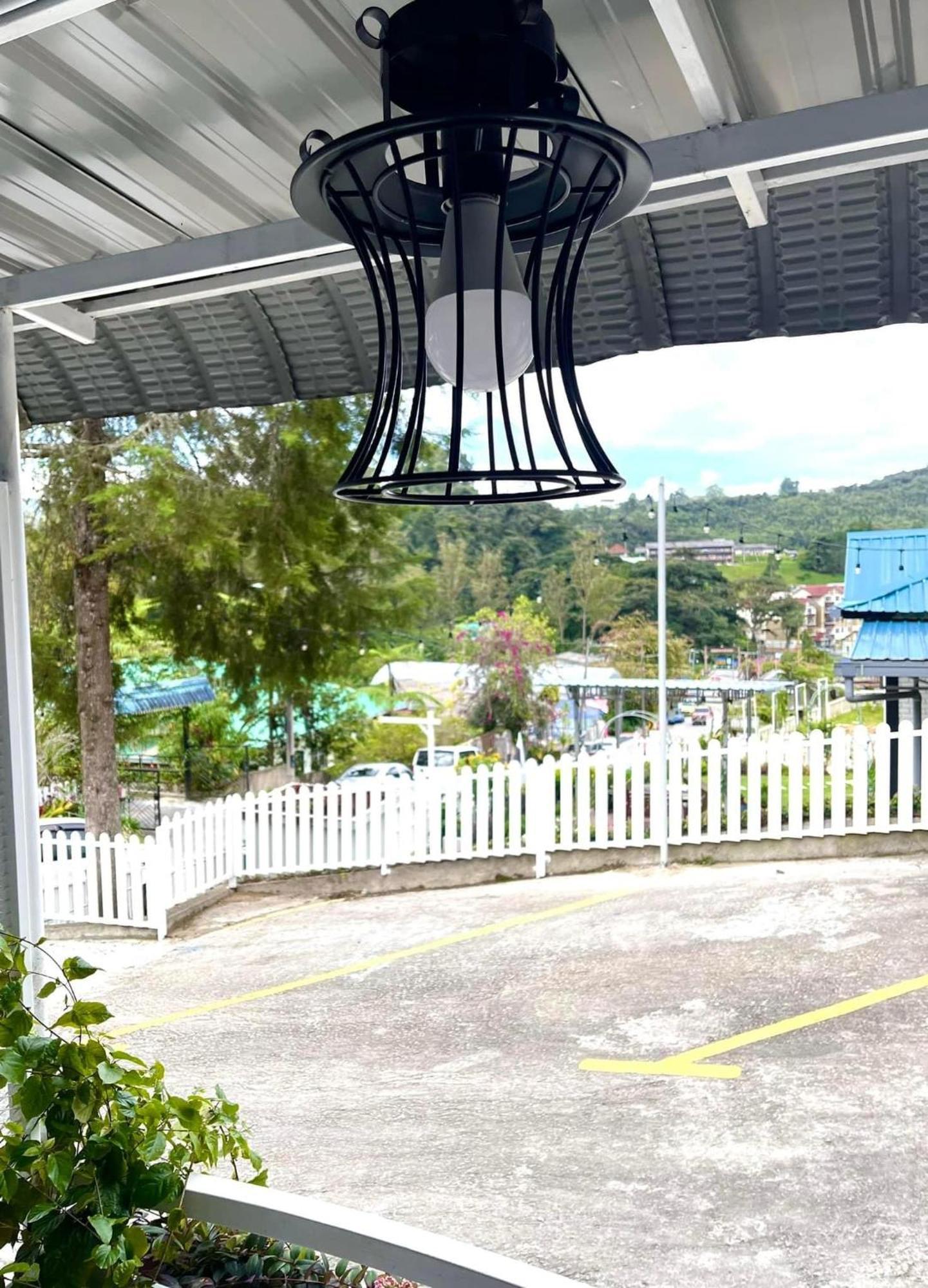 Blue Cabins By Pfordten Cottage Cameron Highlands Exterior foto
